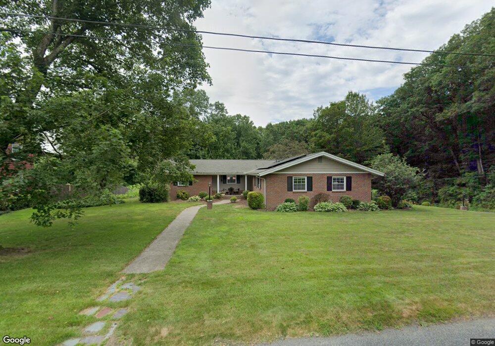 4 Valley View Dr, Greenfield, MA 01301 - photo 1