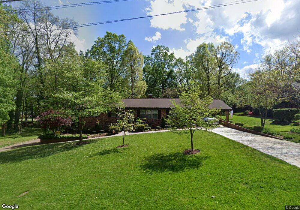 418 Macon Dr, Statesville, NC 28625 - photo 1