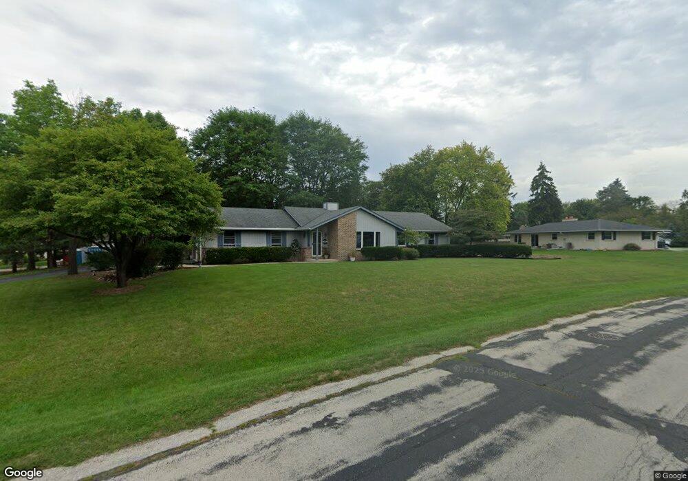 N76W14965 Clare Dr, Menomonee Falls, WI 53051 - photo 1