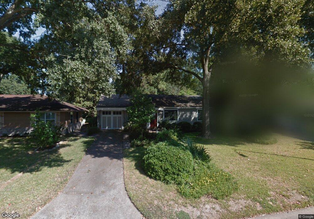 1822 Woodcrest Dr, Houston, TX 77018 - photo 1