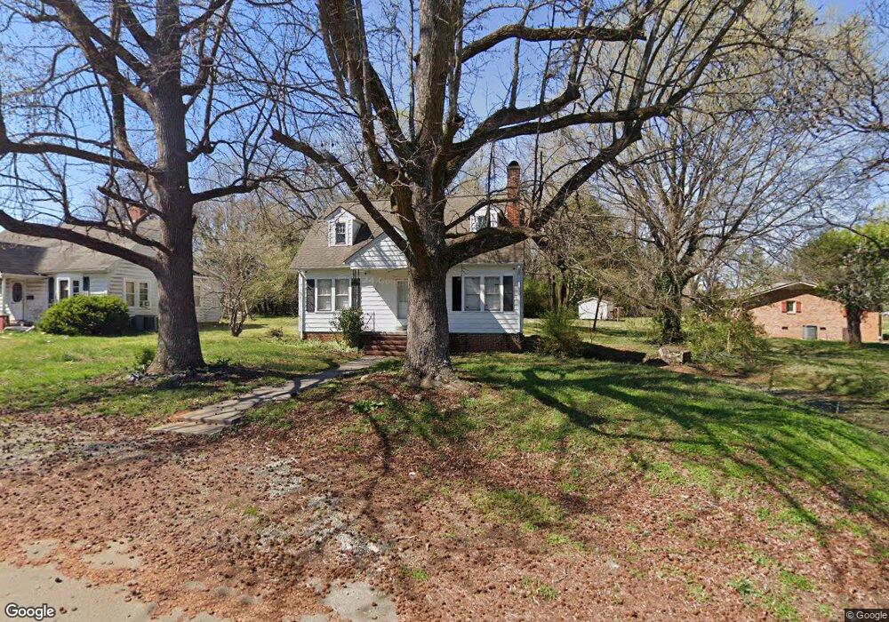 325 E 6th St, Siler City, NC 27344 - photo 1