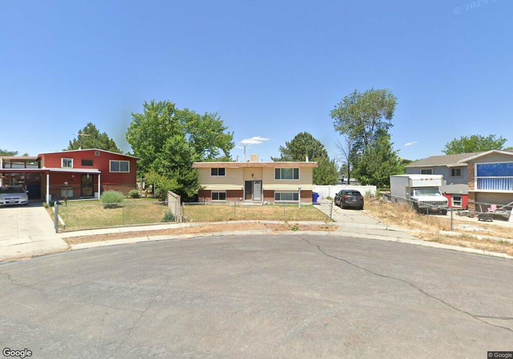 2090 W Rhinehurst Cir, West Jordan, UT 84084 - photo 1