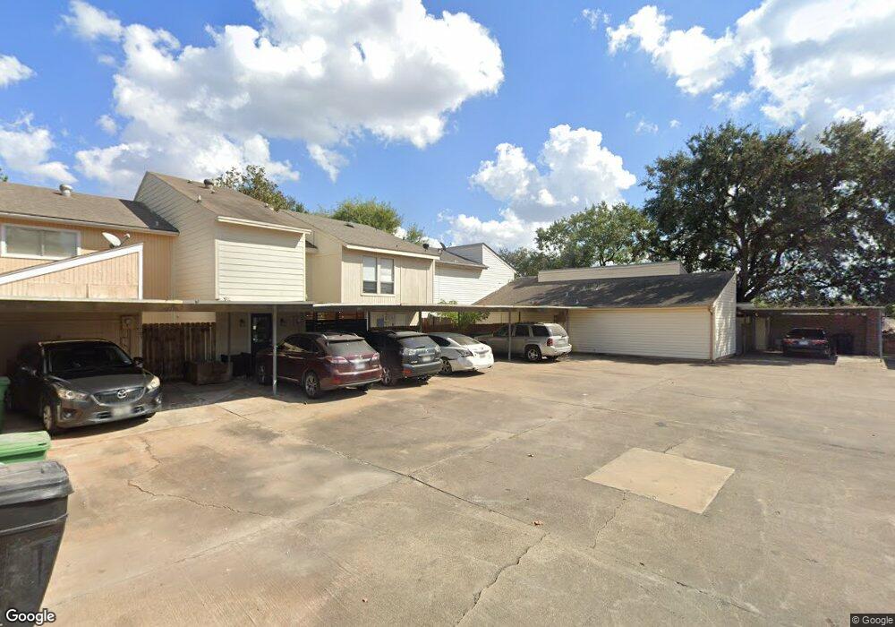 7714 Challie Ln unit 7714, Houston, TX 77088 - photo 1