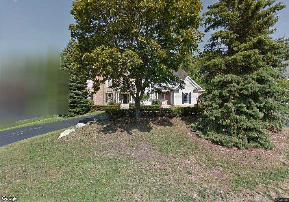 963 Wellsley Ct, Bloomfield Hills, MI 48304 - photo 1