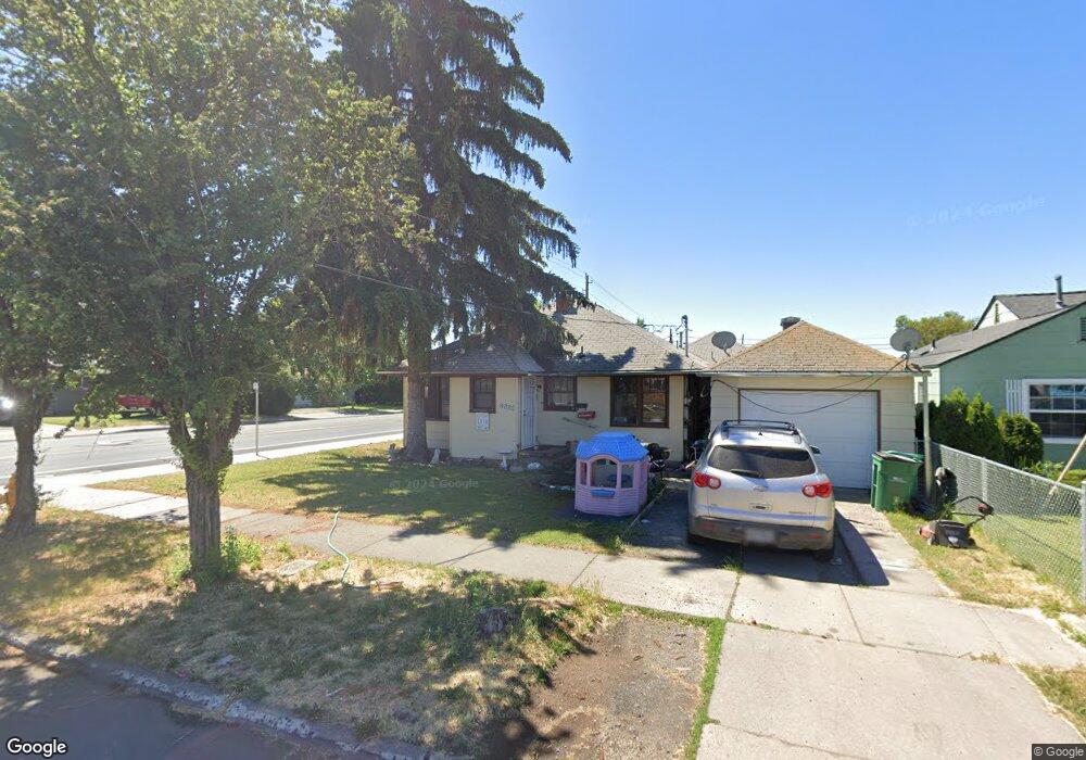 2550 Applegate Ave, Klamath Falls, OR 97601 - photo 1