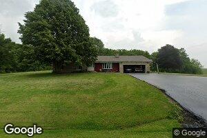 11268 Regency Rd, Carlinville, IL 62626