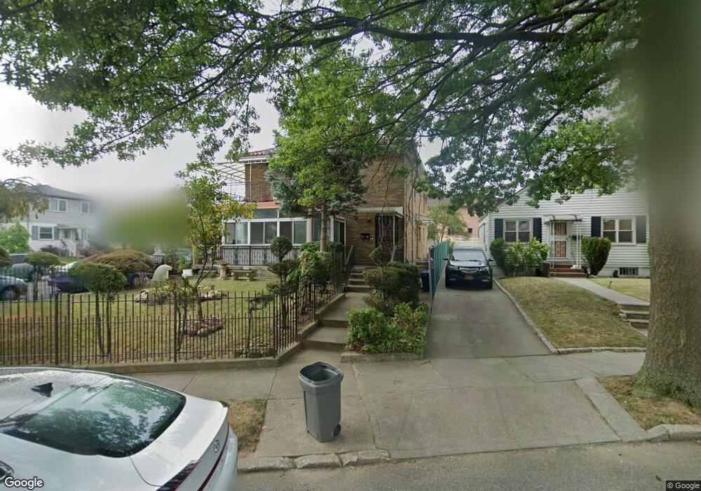 18820 50th Ave, Fresh Meadows, NY 11365 - photo 1