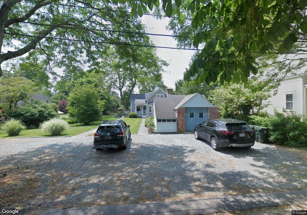 6 Howe St unit 3, Bristol, RI 02809 - photo 1
