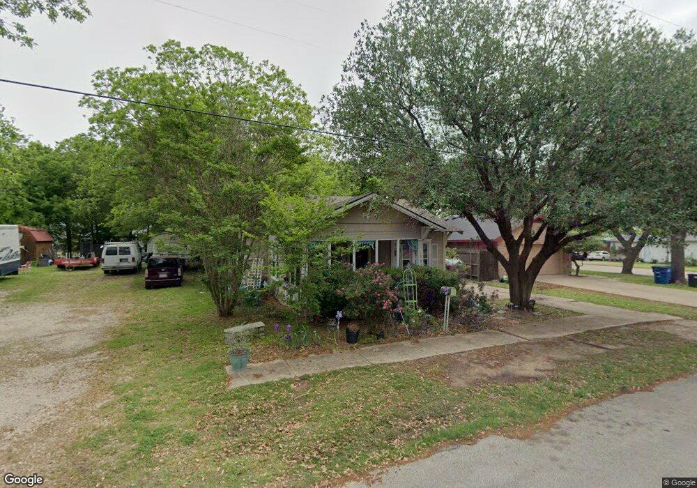 1504 N Gaines St, Ennis, TX 75119 - photo 1