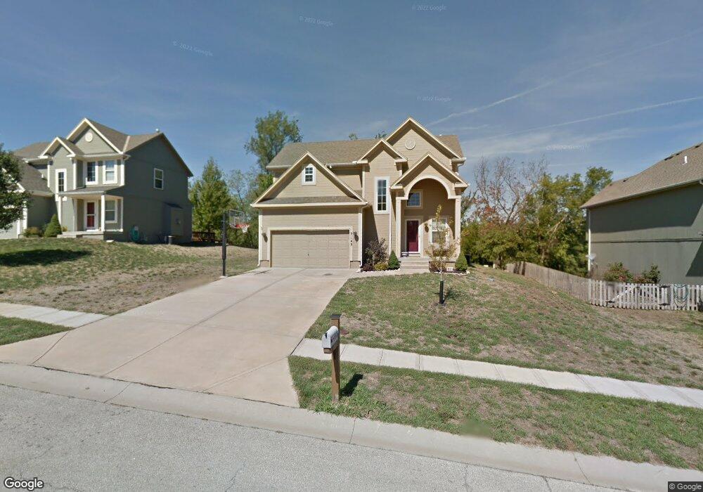 7140 Woodstock St, Shawnee, KS 66218 - photo 1