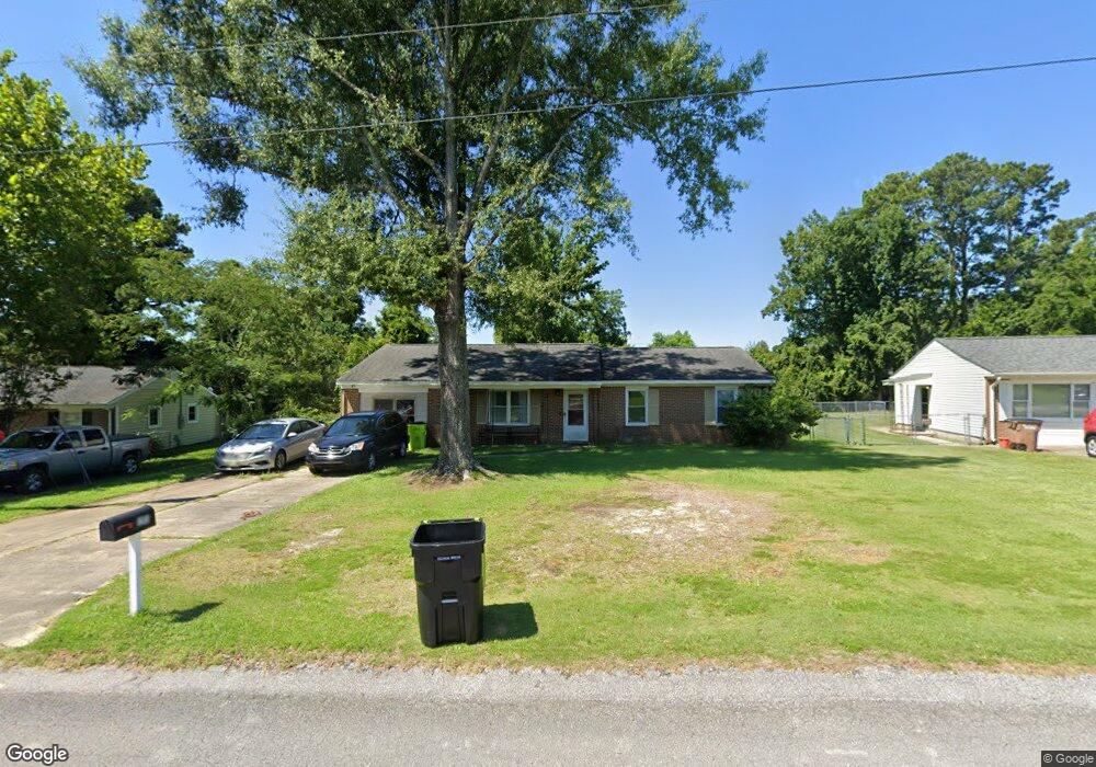 1205 Castle Dr, Jacksonville, NC 28546 - photo 1