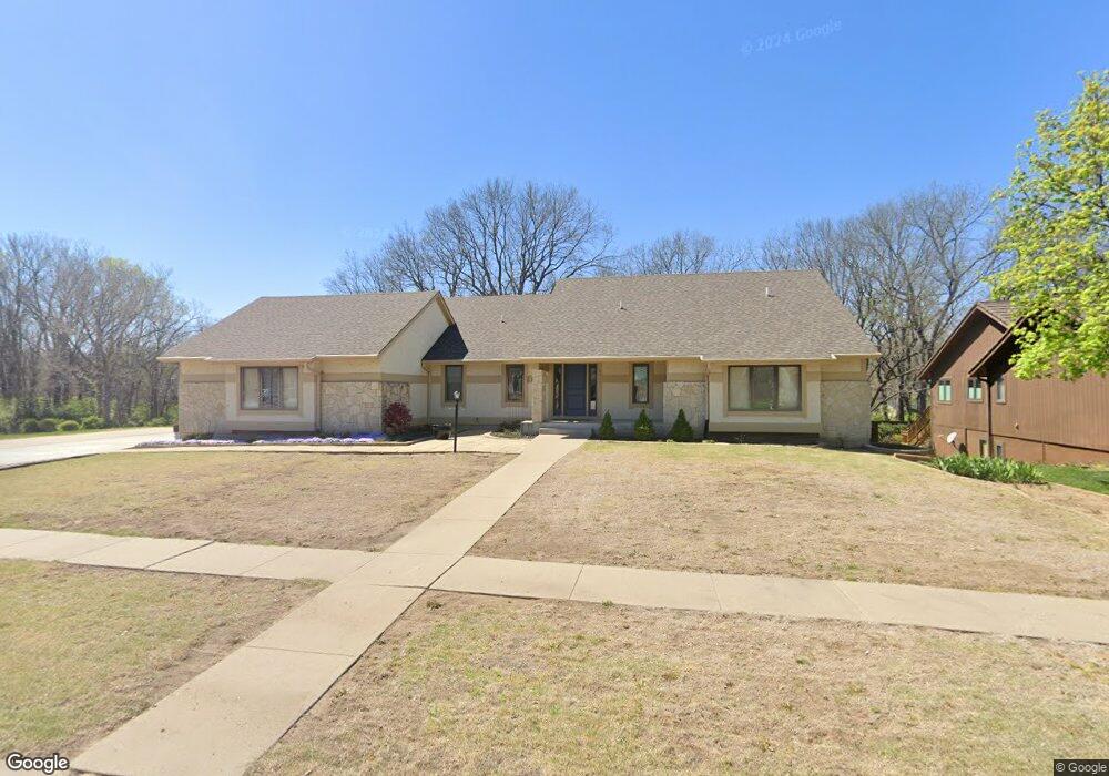 3653 SW Stonybrook Dr, Topeka, KS 66614 - photo 1