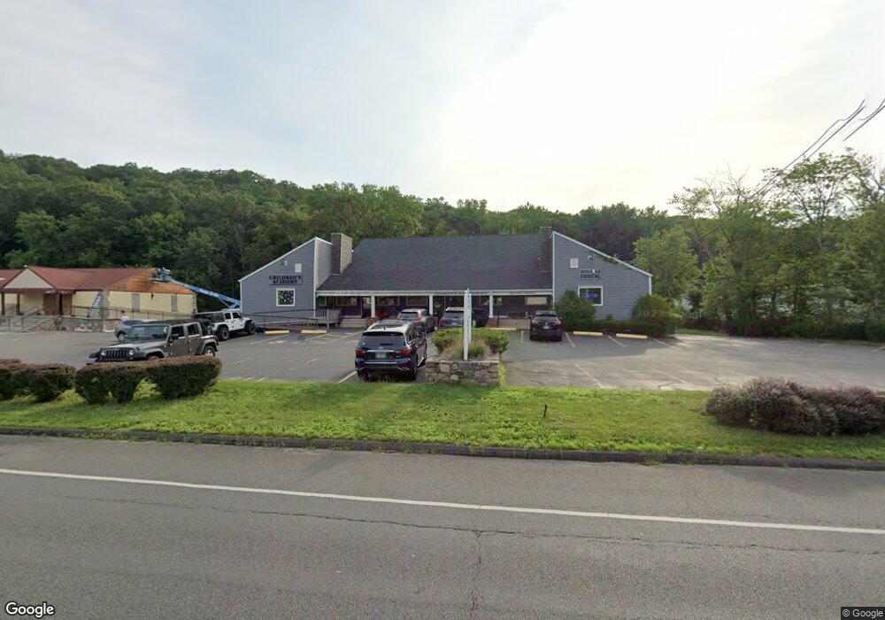 890 Ethan Allen Hwy unit 2, Ridgefield, CT 06877 - photo 1