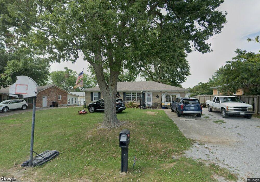 915 Riverside Dr, Harrodsburg, KY 40330 - photo 1