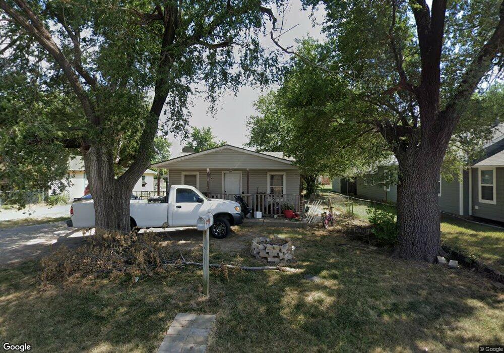 521 W 4th St, Skiatook, OK 74070 - photo 1