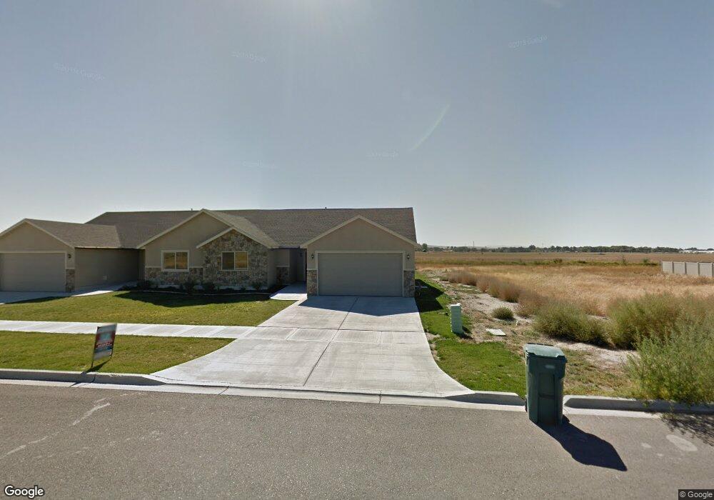 840 S von Elm Dr, Blackfoot, ID 83221 - photo 1