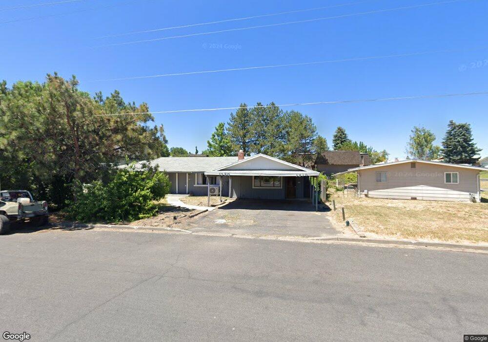 1320 Summers Ln, Klamath Falls, OR 97603 - photo 1