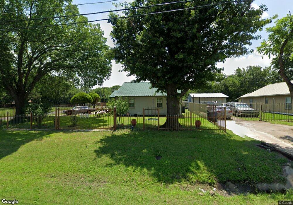707 SW Main St, Ennis, TX 75119 - photo 1