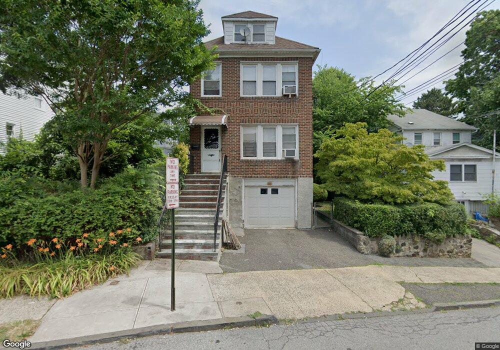 88 Glen Rd, Yonkers, NY 10704 - photo 1