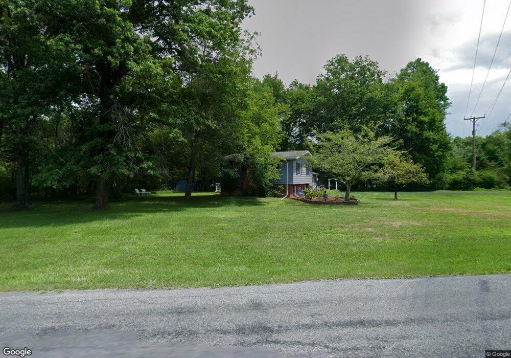 4110 Manor Dr, Stroudsburg, PA 18360 - photo 1