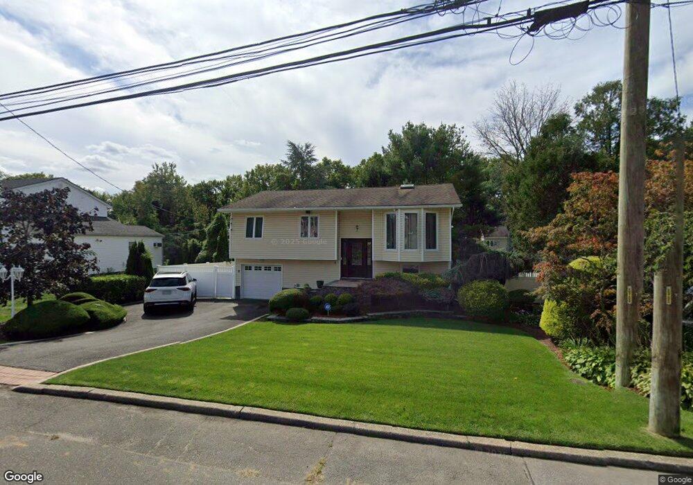 313 Concord St, Dix Hills, NY 11746 - photo 1