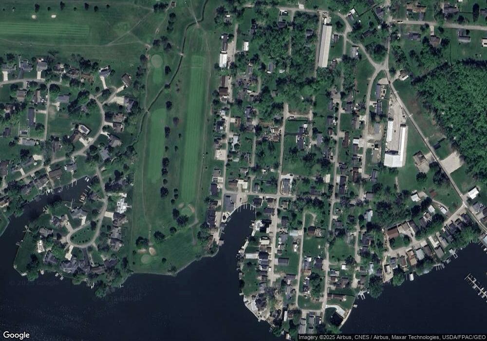 562 Mount Vernon Ave, Thornville, OH 43076 - photo 1