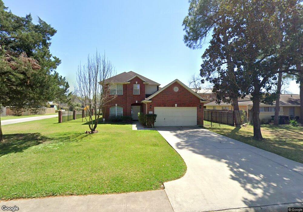 8557 Hiridge St, Houston, TX 77055 - photo 1