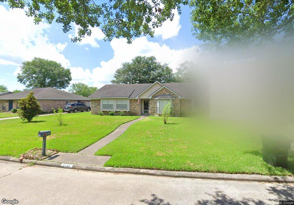 7127 Bayou Forest Dr, Houston, TX 77088 - photo 1