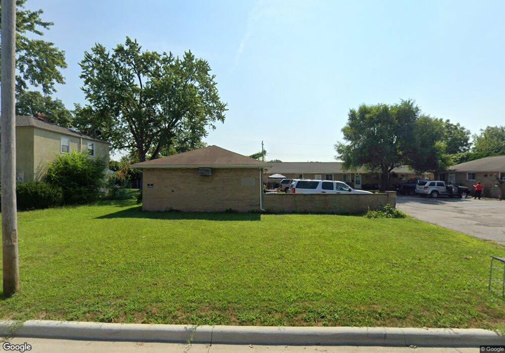 1030 Salisbury Rd, Columbus, OH 43204 - photo 1