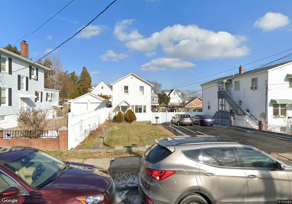 29 Onondaga St, Yonkers, NY 10704 - photo 1