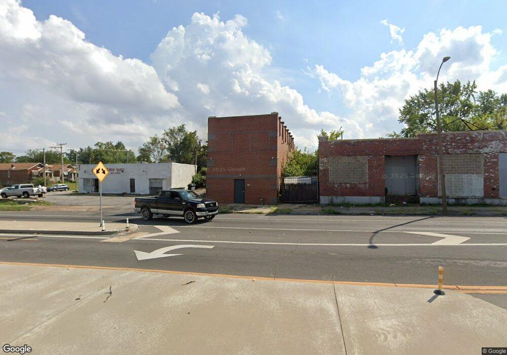 4712 Natural Bridge Ave, Saint Louis, MO 63115 - photo 1