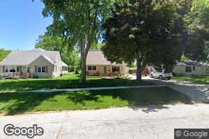 202 Broadway Dr, Eagle Grove, IA 50533