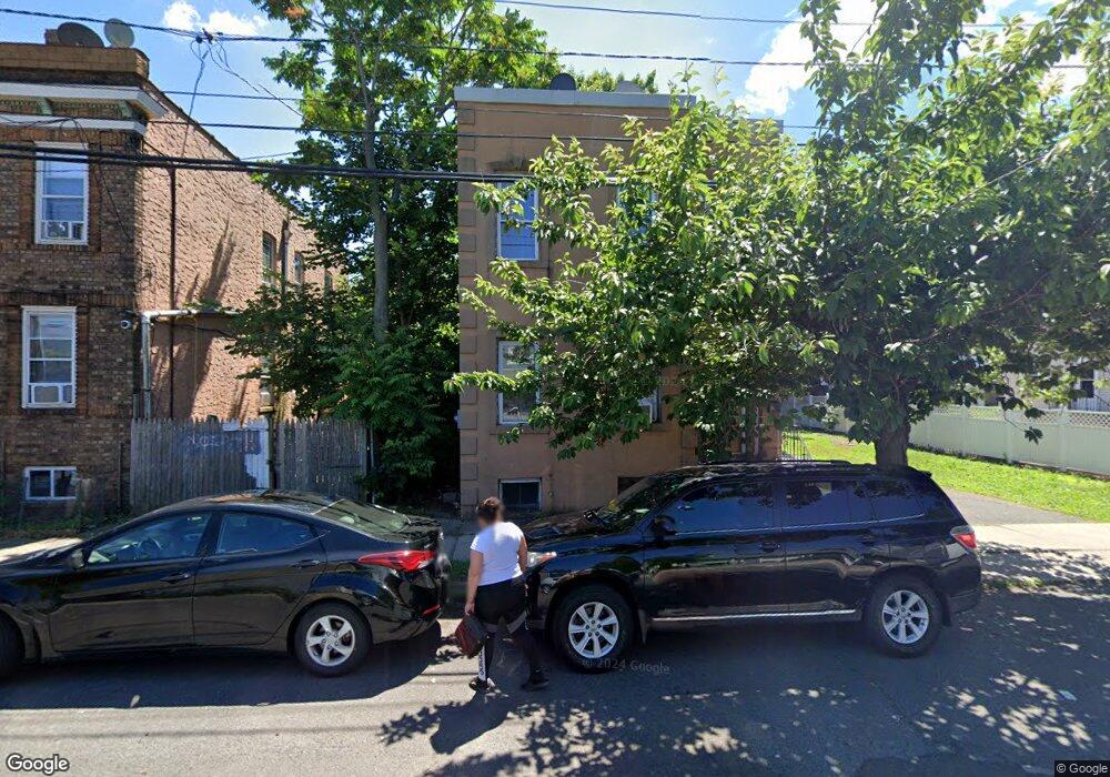 158 Comstock St, New Brunswick, NJ 08901 - photo 1