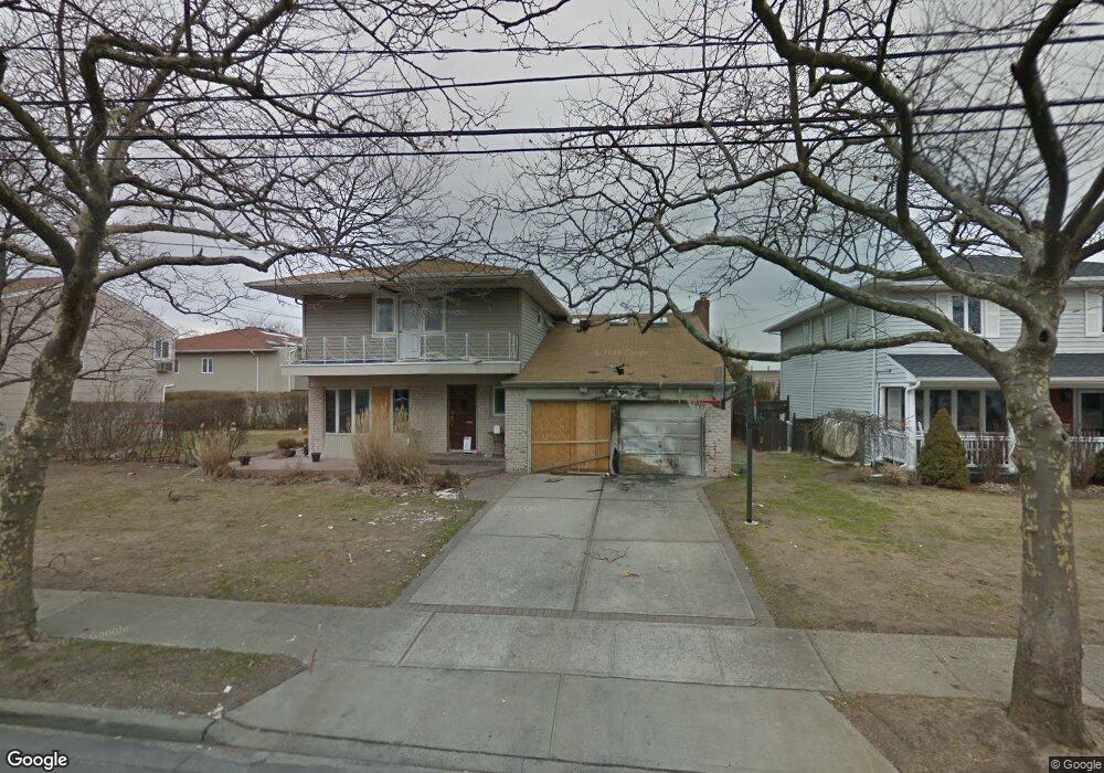 116 Regent Dr, Lido Beach, NY 11561 - photo 1