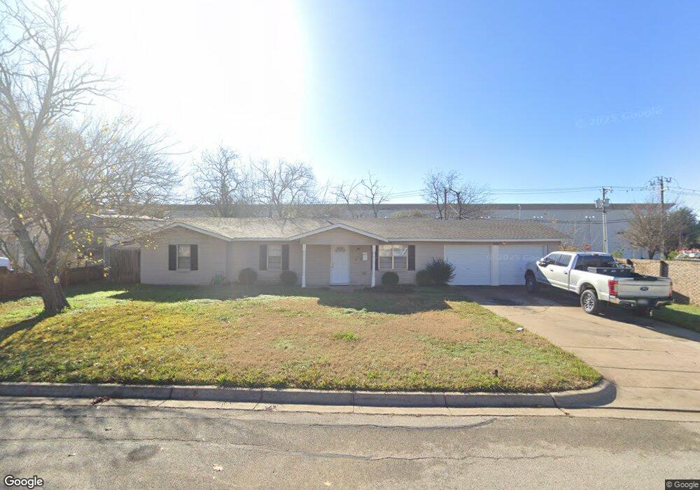 7816 Birchwood Dr, North Richland Hills, TX 76180 - photo 1