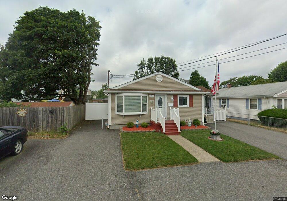 35 Field St, Pawtucket, RI 02860 - photo 1