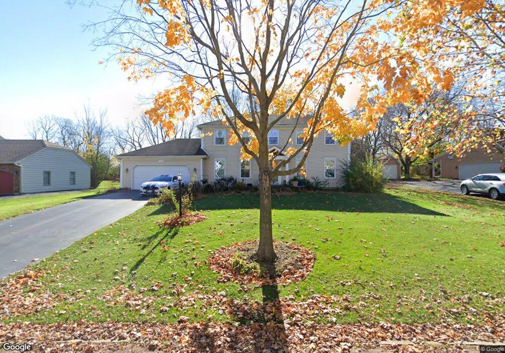 745 Sprucetree Ln, Algonquin, IL 60102 - photo 1