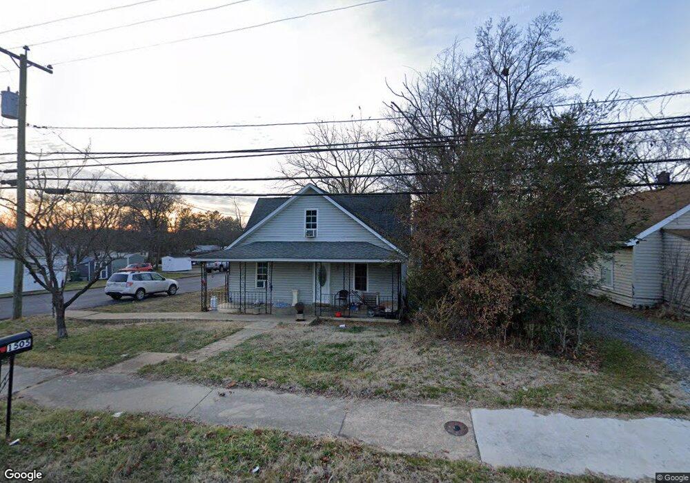 1505 N Delphine Ave, Waynesboro, VA 22980 - photo 1