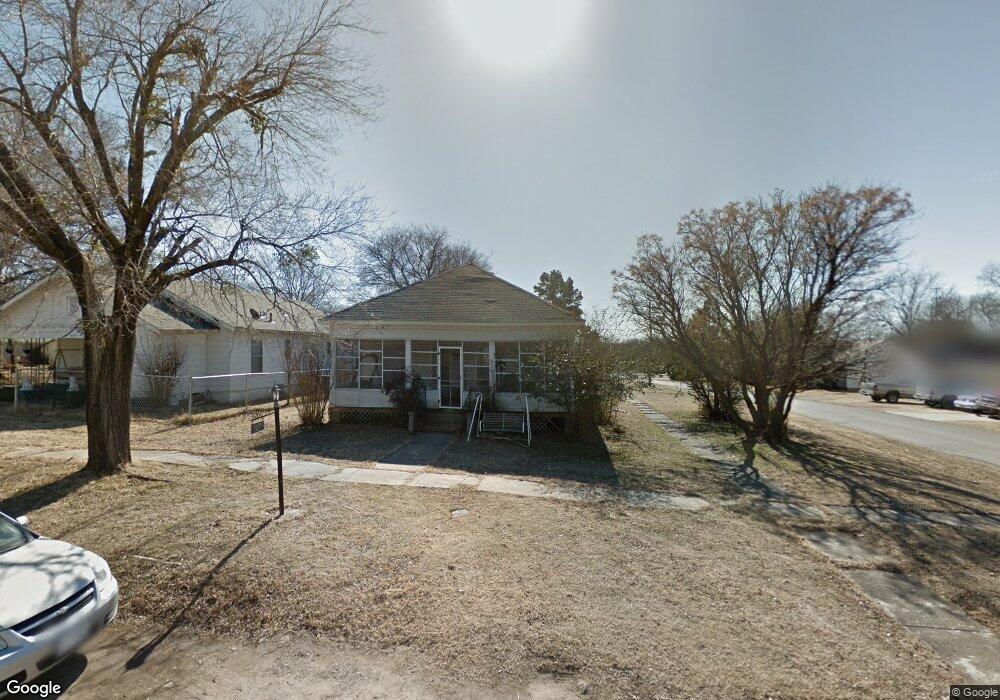 611 W Ragan St, Henryetta, OK 74437 - photo 1
