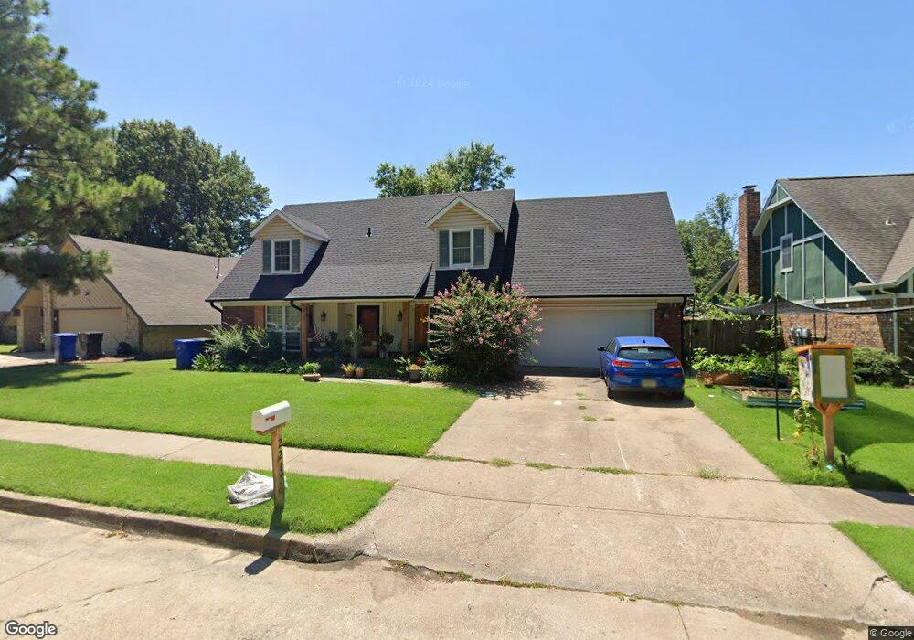 2217 W Edgewater St, Broken Arrow, OK 74012 - photo 1