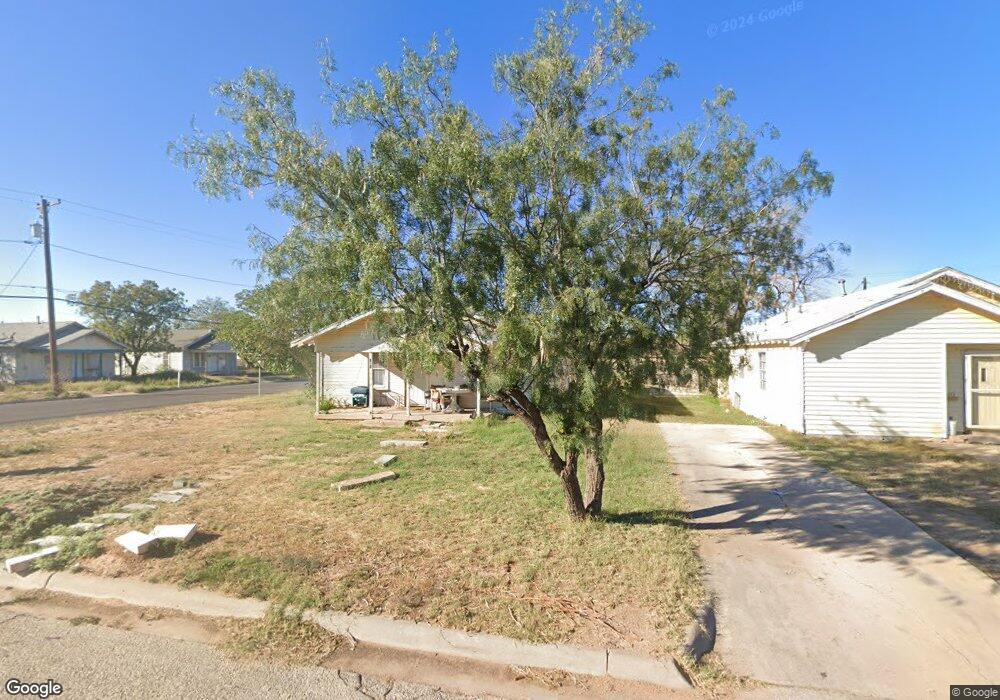 601 E 12th St, Big Spring, TX 79720 - photo 1