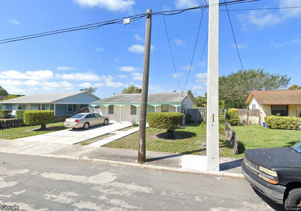 2917 Pinewood Ave, West Palm Beach, FL 33407 - photo 1