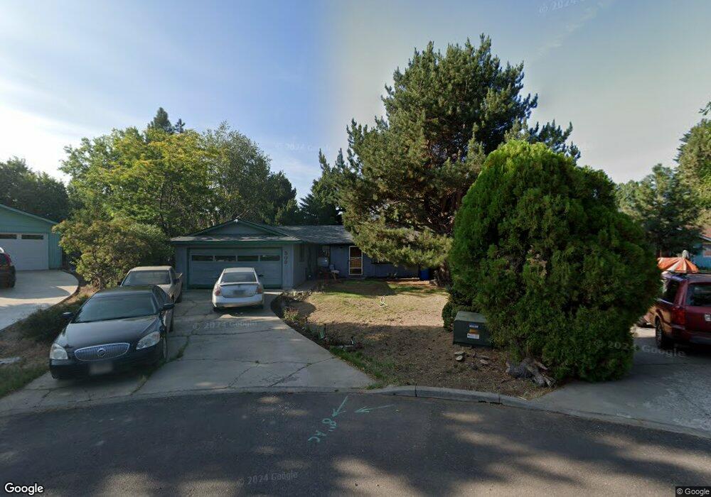 509 SW Tenos Ct, Bend, OR 97702 - photo 1