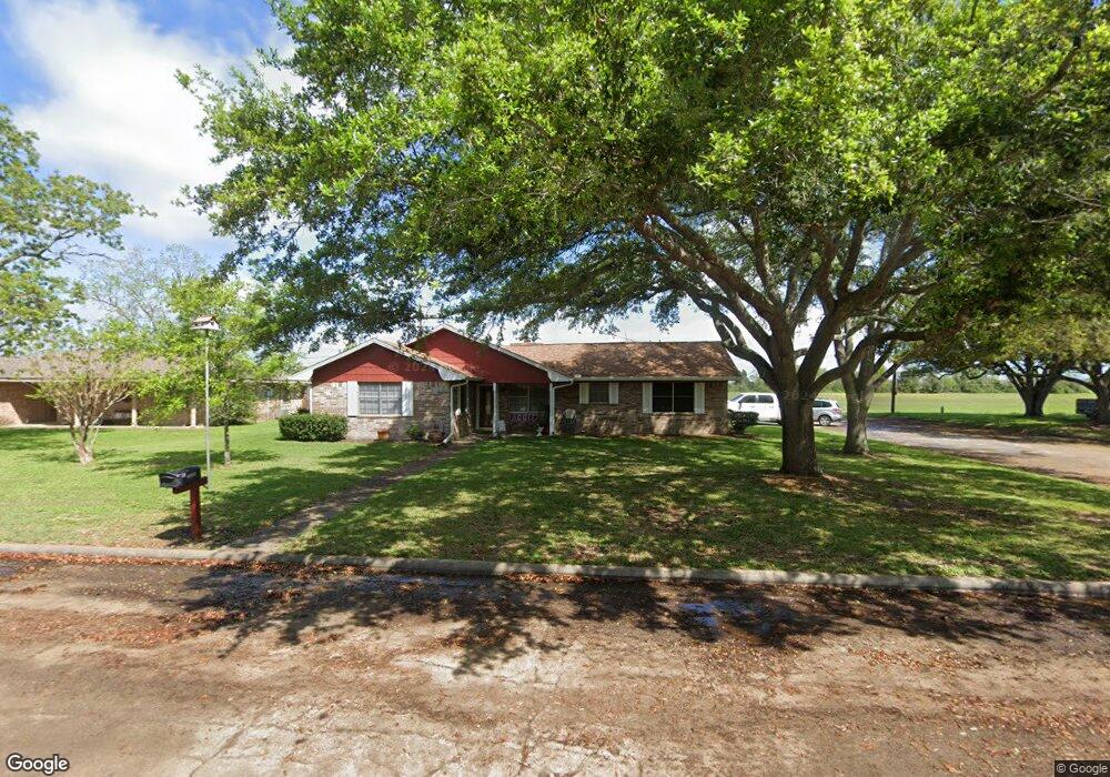4019 Heatherglen St, Bay City, TX 77414 - photo 1