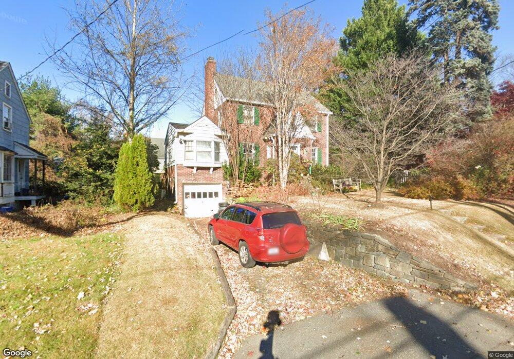 4525 S Chelsea Ln, Bethesda, MD 20814 - photo 1