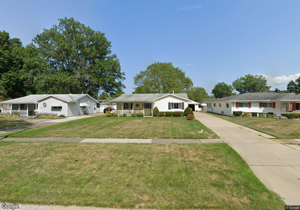 4021 Clinton Ave, Lorain, OH 44055 - photo 1