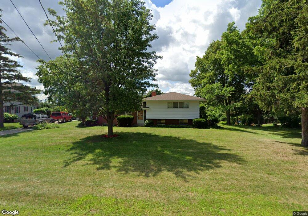 1115 W Tuscola St, Frankenmuth, MI 48734 - photo 1