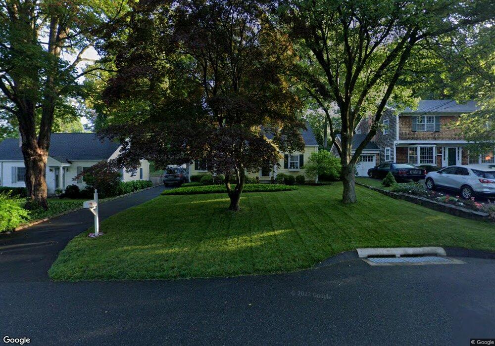 13 Devon Rd, Darien, CT 06820 - photo 1