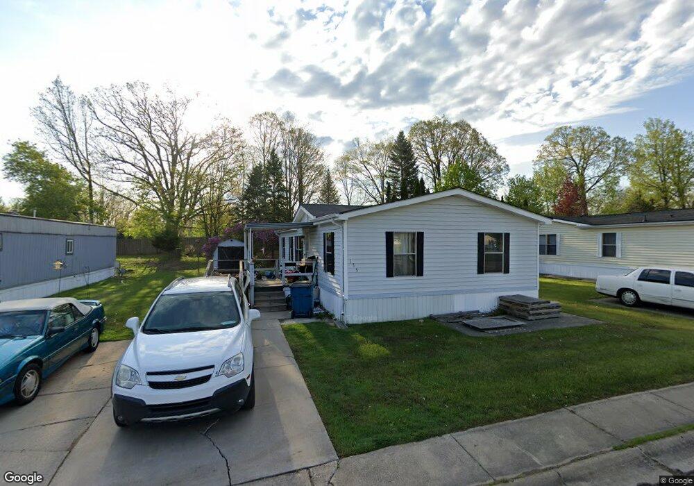 136 E Suffolk Ct, Flint, MI 48507 - photo 1