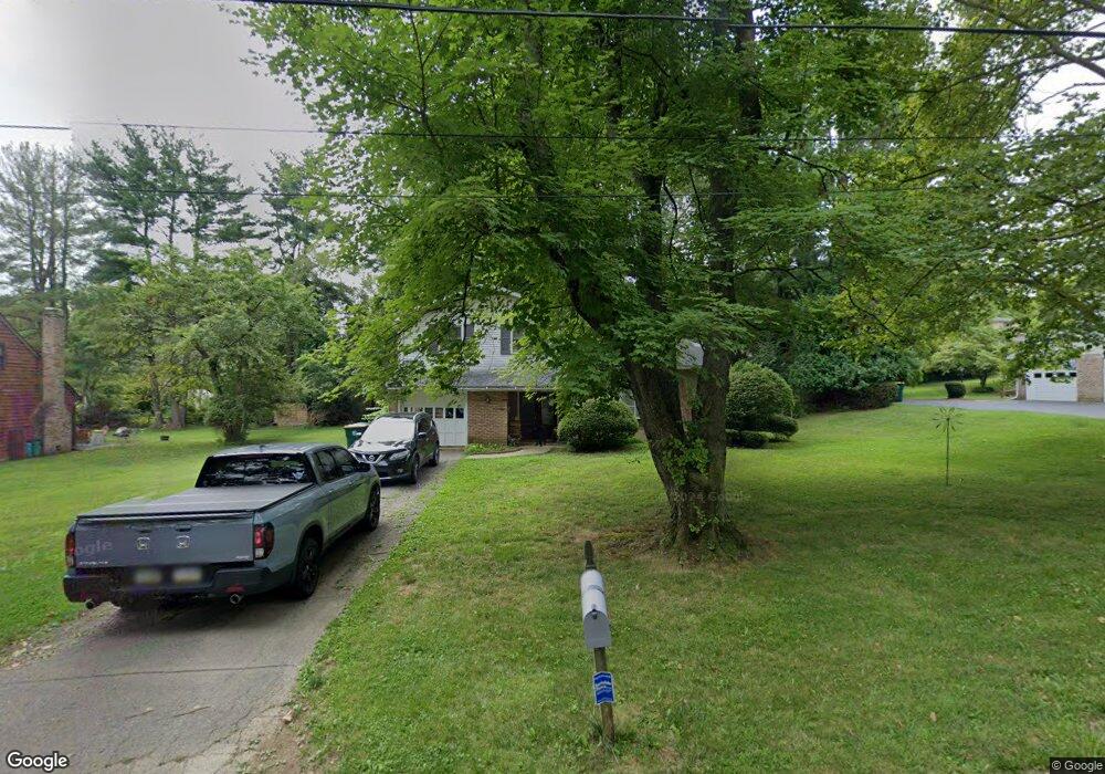 220 Blenheim Dr, Easton, PA 18045 - photo 1